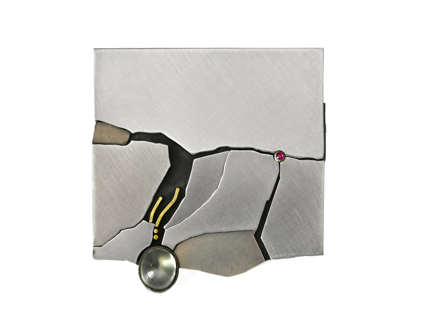 BROOCH, SILVER, GOLD, WHITE GOLD, STAINLESS STEEL, PALLADIUM, MOONSTONE, RUBY, 1971/72
